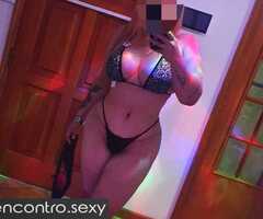 Cris e Ana duas amigas envolventes em famalicao