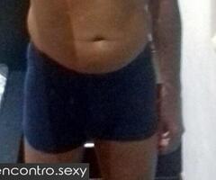 Homem limpinho e depilado discreto procura mulher jovem para encontros