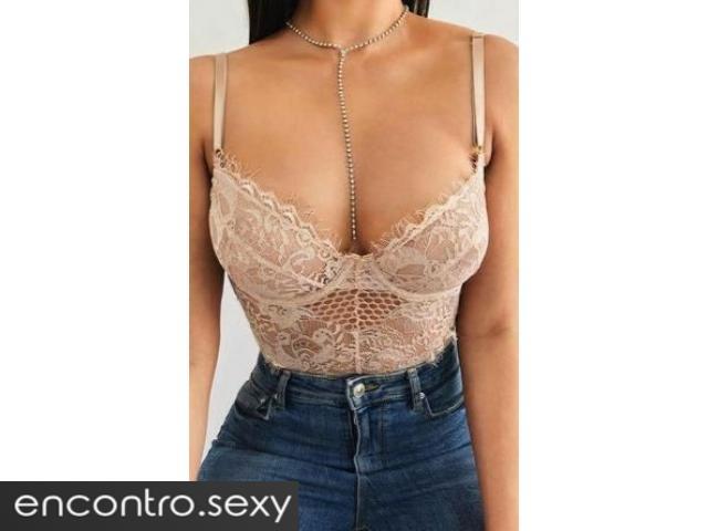 Senhorita não profissional aceita propostas