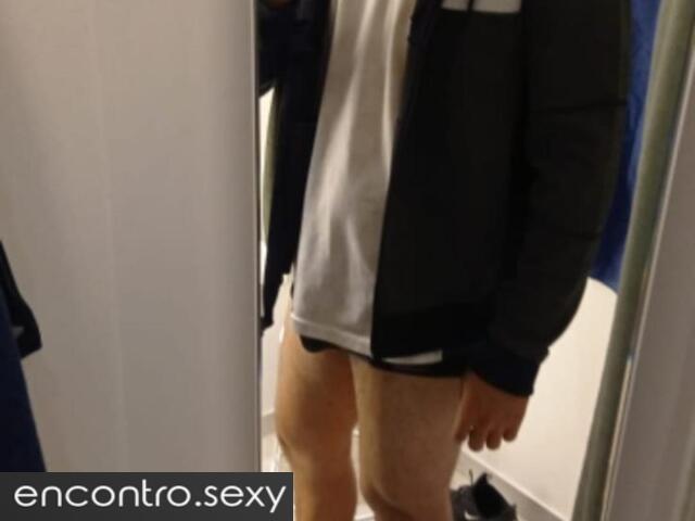 Procuro casal hetero pra sexo a 3 sem envolvimento financeiro