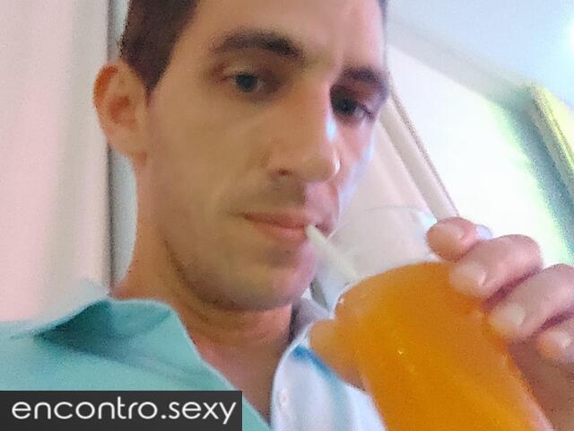 Ofereço meus serviços