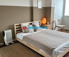 Aluga-se quarto para meninas