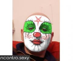 És submissa e queres relacionar-te com um DOM apenas online?