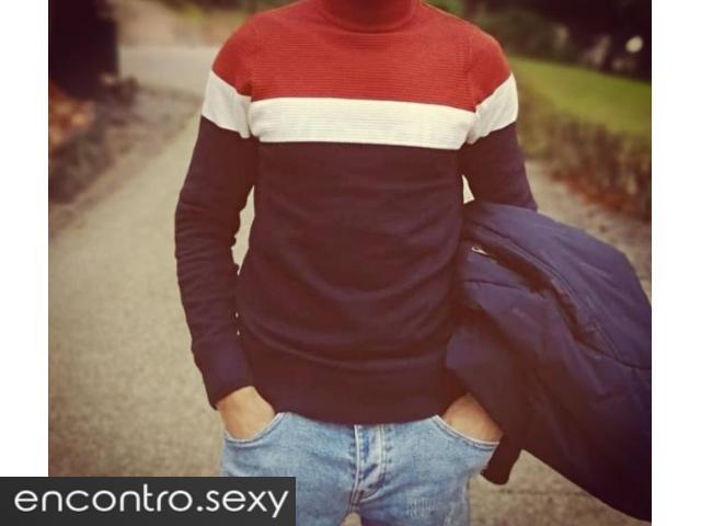 Gay recebe homens em sigilo