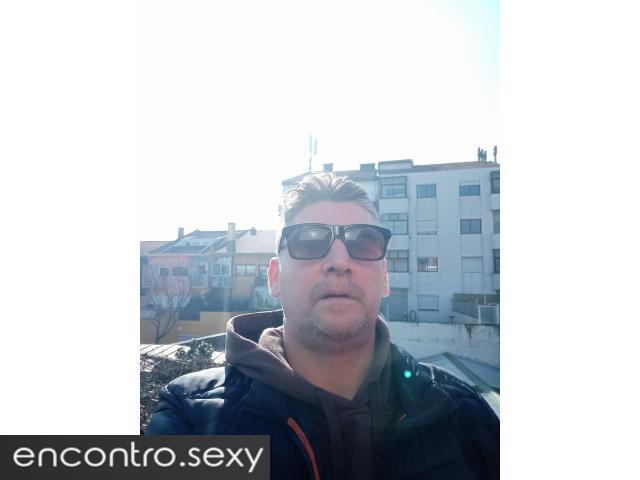 Procuro casal para aventura