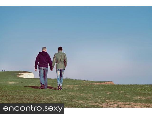 Quero estar com um casal gay