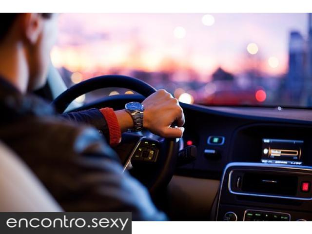 Sexo no carro com uma estranha