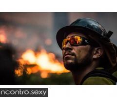 Sou o homem que realiza os teus fetiches