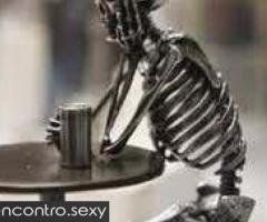 Divorciado procura casal para....