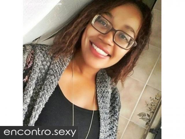 Negona linda procura casal para aventura a 3