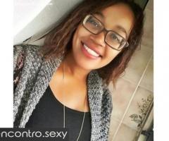 Negona linda procura casal para aventura a 3