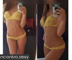 SARITA 22 ANOS A TUA ACOMPANHANTE