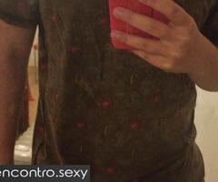 Procuro uma namorada ou amizade bem íntima.