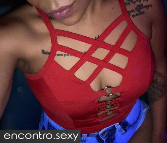 Nayla lindissima super envolvente