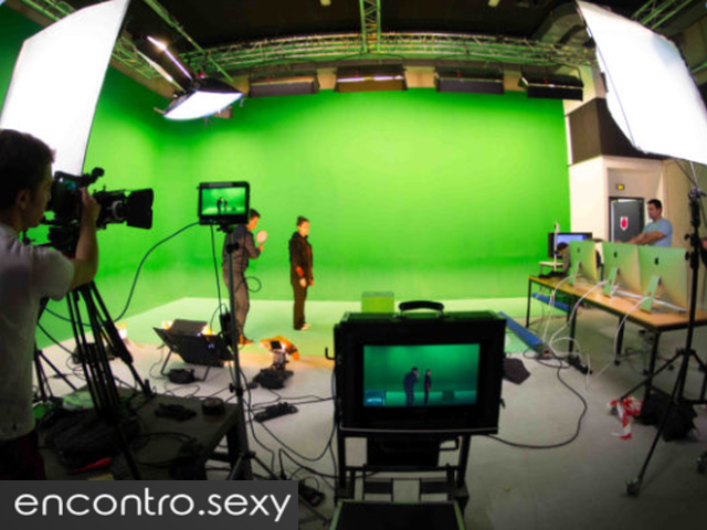 RECRUTAMENTO PARA FILMAGEM DE CASTING PORNÔ