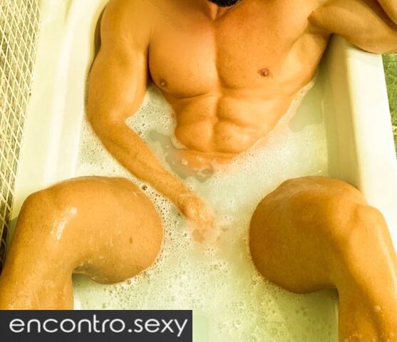 Matheus muito envolvente . so deslocaçoes