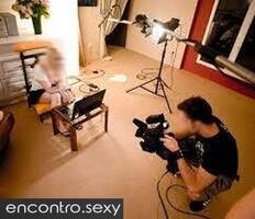 Procuro modelos/atrizes fotográficas entre 18 e 40 anos